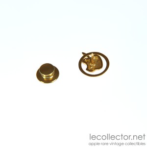 golden apple club gold 18K lapel pin