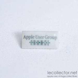 apple-user-group-france-porcelain-lapel-pin