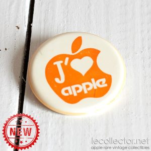 Vintage french plastic orange badge J'aime Apple by Decat Paris