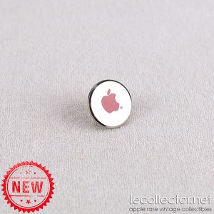 Red silver Apple round metal very rare lapel pin le Collector